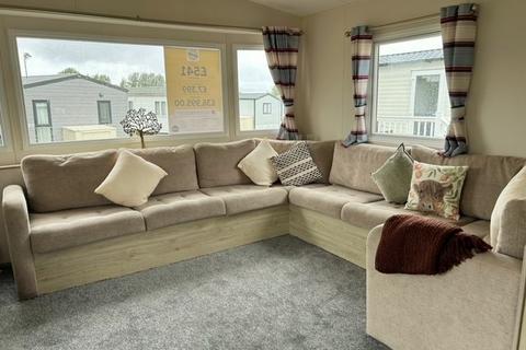 2 bedroom static caravan for sale, Manor Park Caravan Site, Manor Road, Hunstanton, Norfolk, PE36