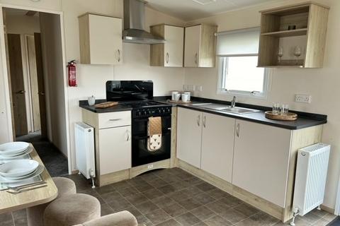 2 bedroom static caravan for sale, Manor Park Caravan Site, Manor Road, Hunstanton, Norfolk, PE36