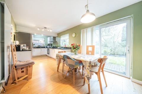 6 Melbourne Close, Ickenham, Uxbridge, UB10 8SL