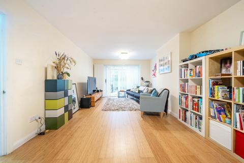 6 Melbourne Close, Ickenham, Uxbridge, UB10 8SL