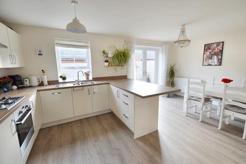 18 Chester Close, Bourne, PE10 0YX