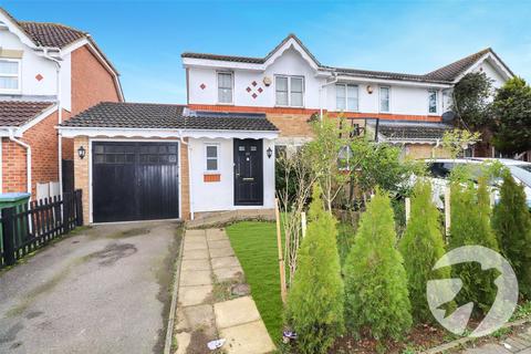 3 bedroom end of terrace house for sale, Hutchins Road, London, SE28