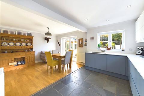 3 Barnfield Park, Stratton, Bude, EX23 9BQ