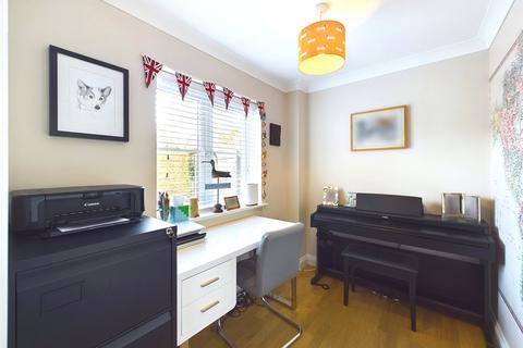 3 Barnfield Park, Stratton, Bude, EX23 9BQ
