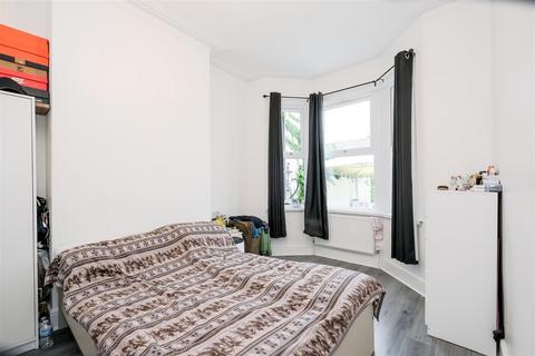 3 bedroom terraced house for sale, Belgrave Road, Leyton