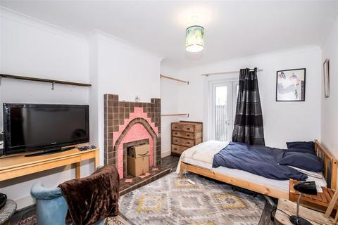 66 Aubrey Road, London, E17 4SL