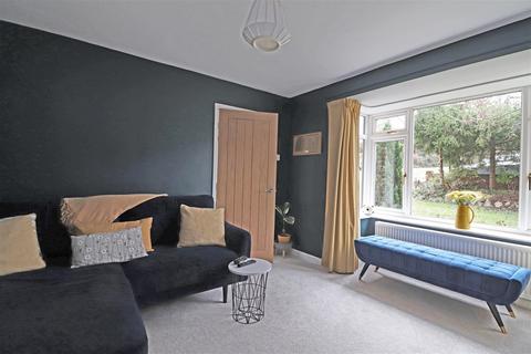 18 Batts Hill, Redhill, RH1 2DH