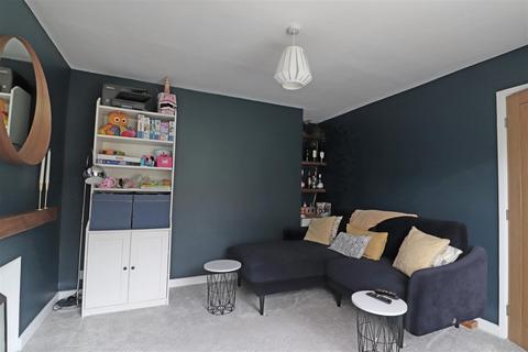 18 Batts Hill, Redhill, RH1 2DH