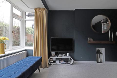 18 Batts Hill, Redhill, RH1 2DH