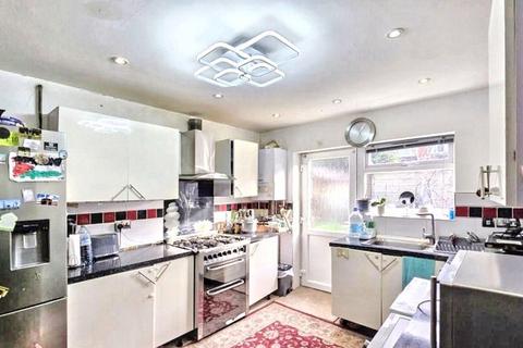 Property for sale, Pembroke Avenue, Luton, Bedfordshire, LU4 9BJ