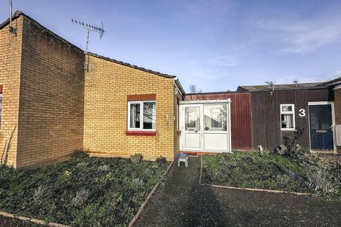 2 bedroom bungalow to rent, Fen Edge Close, Southery, PE38