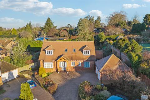 4 bedroom detached house for sale, Pennycuik, Great Brickhill, Buckinghamshire