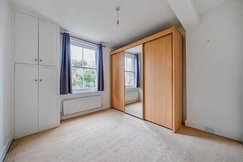 2 bedroom apartment for sale, Avenue Elmers, Surbiton