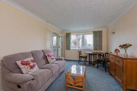 1 bedroom retirement property for sale, Green Lane, Windsor