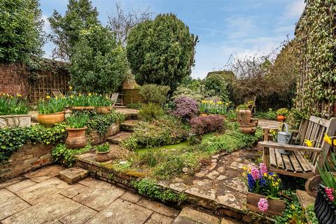 undefined, BLACKSMITH CLOSE, ASHTEAD, KT21