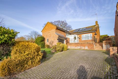 3 bedroom detached bungalow for sale, Tudor Way, King's Lynn, PE31