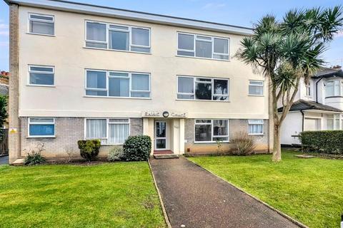 2 bedroom flat to rent, Raldot Court, 150 Elm Road, Leigh On Sea