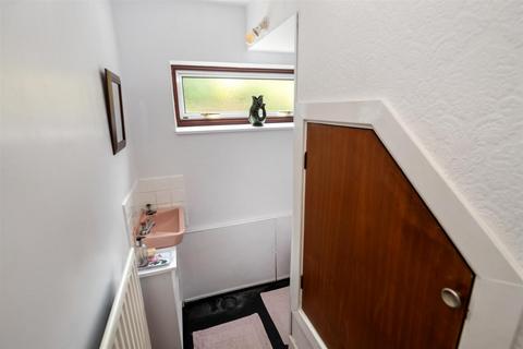 124 Carlton Road, Reigate, RH2 0JF