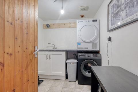35 Compton Close, Redditch, B98 7NL