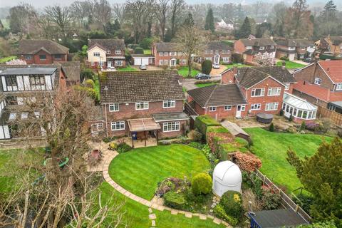 5 bedroom detached house for sale, Hooke Road, East Horsley