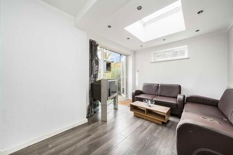 51 Ray Walk, London, N7 7RD