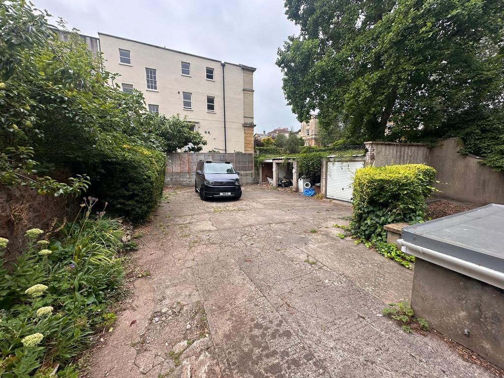 Private tarmac courtyard with off-street parkin...
