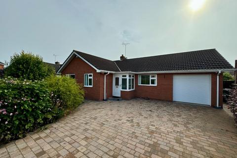 3 bedroom detached bungalow to rent, 3 Bed Detached Bungalow, Keppel Close, Bridlington, YO16 6ZE