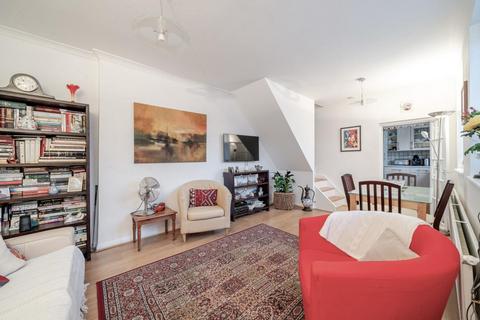 3 bedroom mews for sale, Rothschild Road, Chiswick