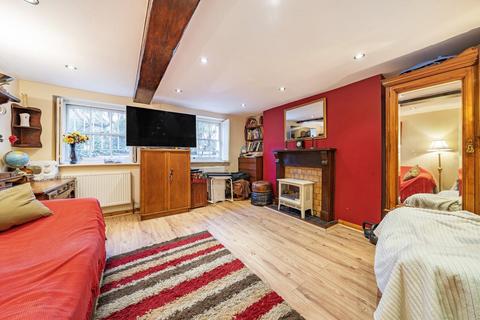 2 bedroom flat for sale, Clapham Road, Stockwell