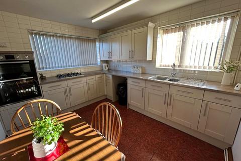 3 bedroom semi-detached house for sale, Leonard Close, Donnington, Telford, Shropshire, TF2