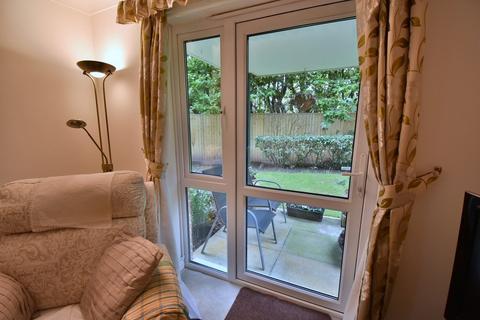 2 bedroom retirement property for sale, Ringwood Road, Ferndown, BH22