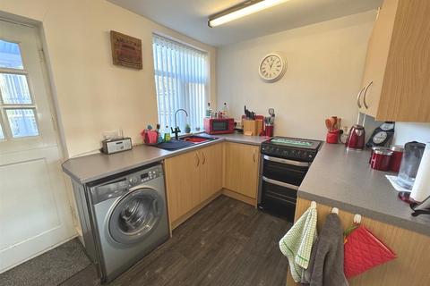 27 Washerwall Lane, Werrington, Stoke-on-trent, ST9 0JU