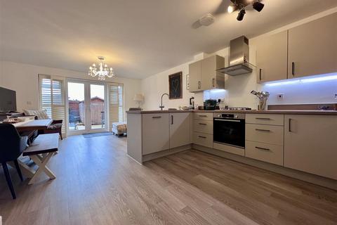 3 bedroom end of terrace house for sale, Whittington Way, Stratford Upon Avon CV37