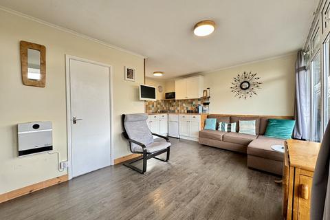 2 bedroom chalet for sale, Summercliff Chalets, Caswell Bay, Swansea, City And County of Swansea.