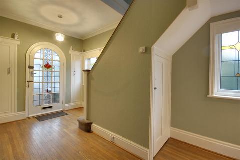 189 Beverley Road, Kirk Ella, Hull, HU10 7AG