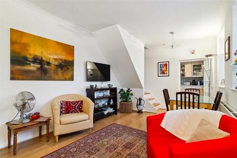 3 bedroom end of terrace house for sale, Rothschild Road, London, W4