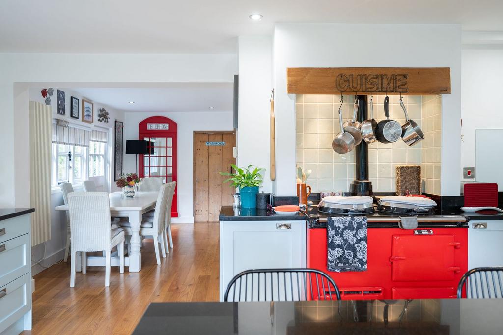 Kitchen/Breakfast Room