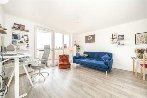 1 bedroom flat for sale, Tudway Road, London SE3