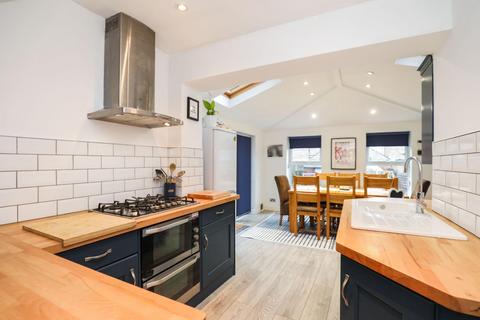 81 Bachelor Gardens, Harrogate, HG1 3EA