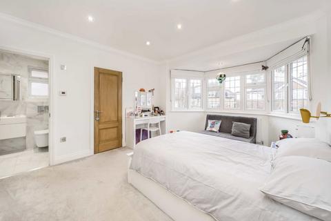 5 bedroom detached house for sale, Poynings Way, London N12