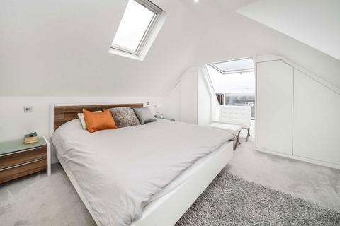 5 Poynings Way, London, N12 7LP