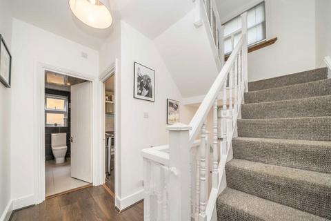 31c Brookfield Road, Hackney, London, E9 5AH