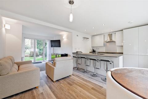undefined, Islet Park, Maidenhead, Berkshire, SL6