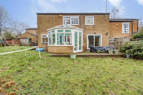 32 Bowes Wood, New Ash Green, Longfield, DA3 8QL