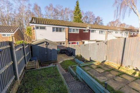 3 bedroom end of terrace house for sale, Seaford Road, Crawley RH11