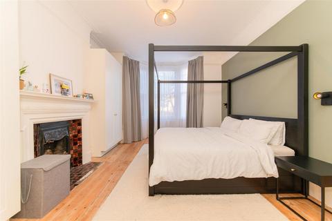 2 bedroom flat for sale, Manor View, Finchley