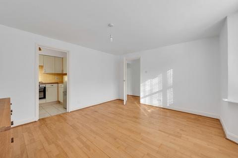 2 bedroom ground floor flat for sale, Granville Park, London SE13