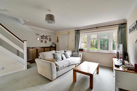 21 Becketts, Hertford, SG14 2AN