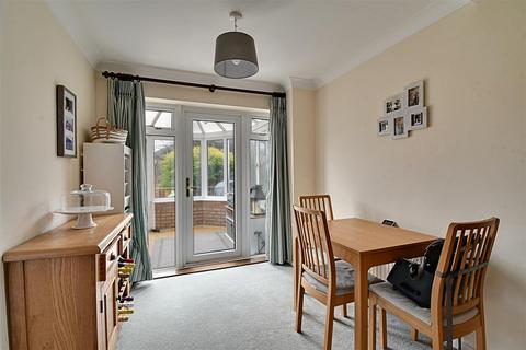 21 Becketts, Hertford, SG14 2AN