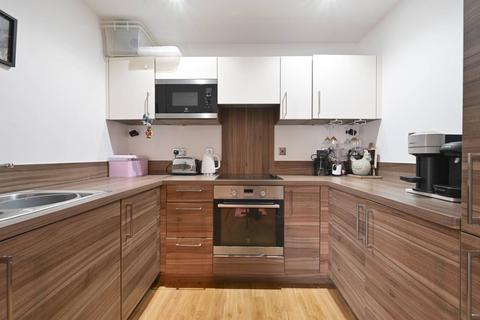 1 bedroom flat for sale, Meadow Court, E16, Royal Docks, London, E16